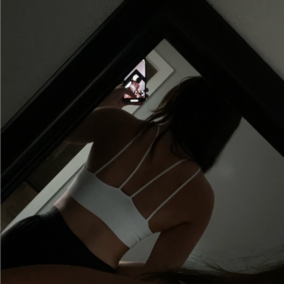 Tilly’s White Top - Picture 4 of 5